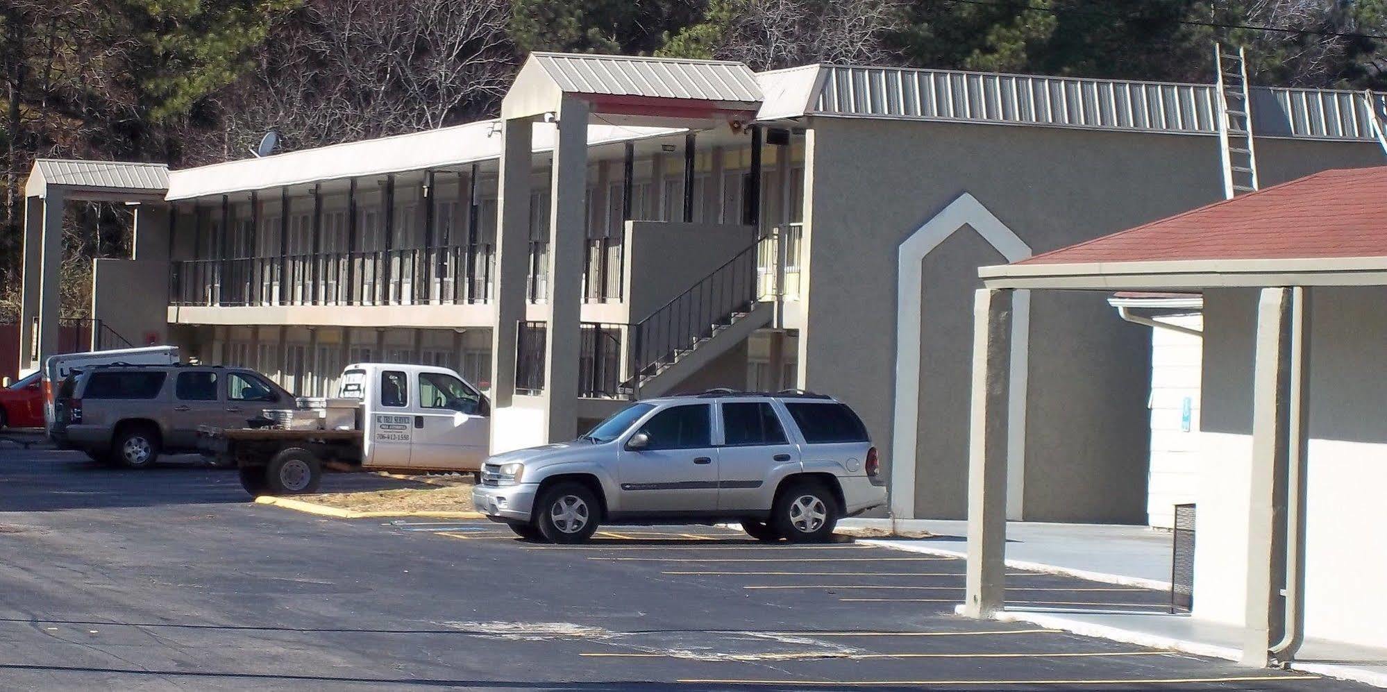 Red Roof Inn Lagrange Exterior photo